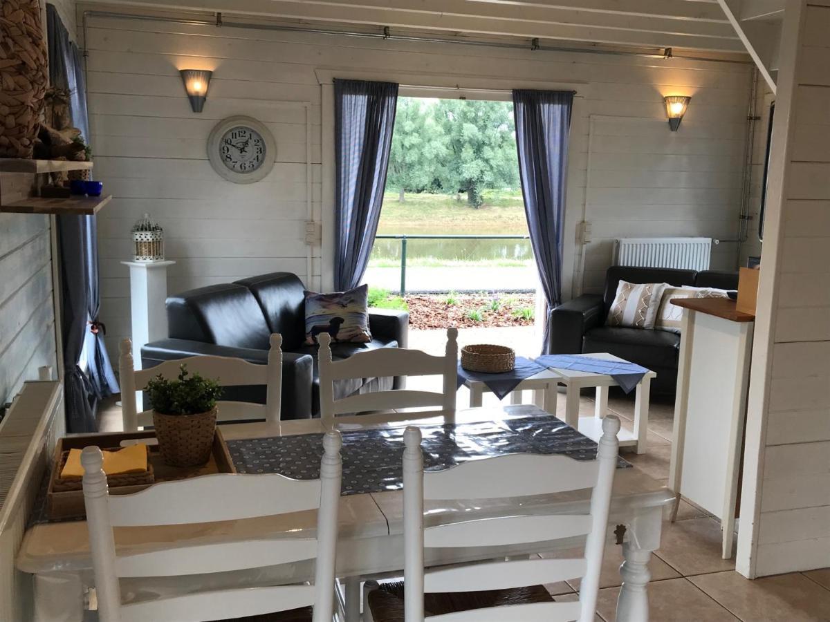 Viva La Vie Villa Maaseik Bagian luar foto
