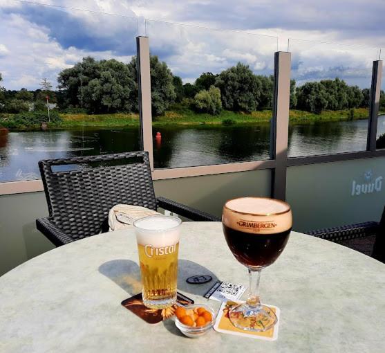 Viva La Vie Villa Maaseik Bagian luar foto