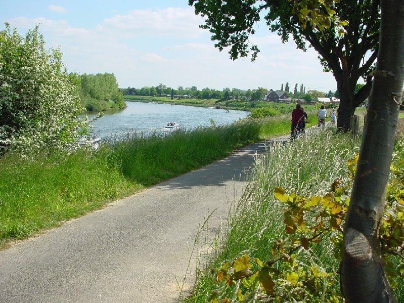 Viva La Vie Villa Maaseik Bagian luar foto
